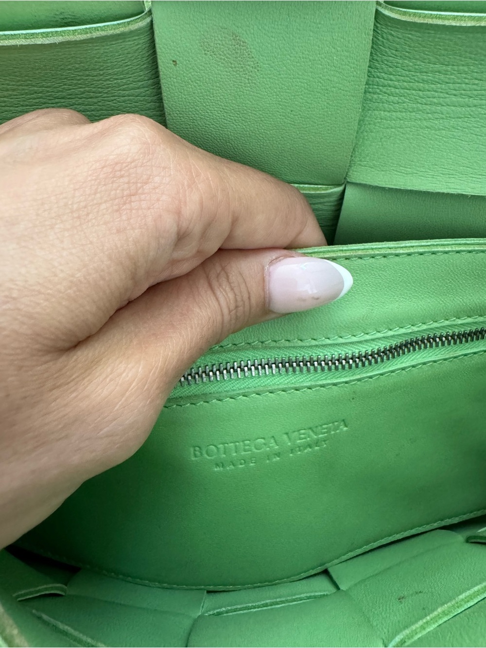 Bottega Veneta Pistachio Intrecciato Leather Crossbody Bag - Picture 5 of 9